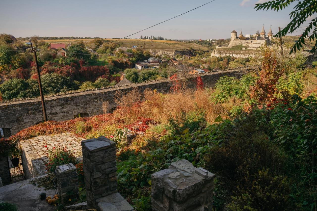 Джерело Kamianets-Podilskyi Exterior photo