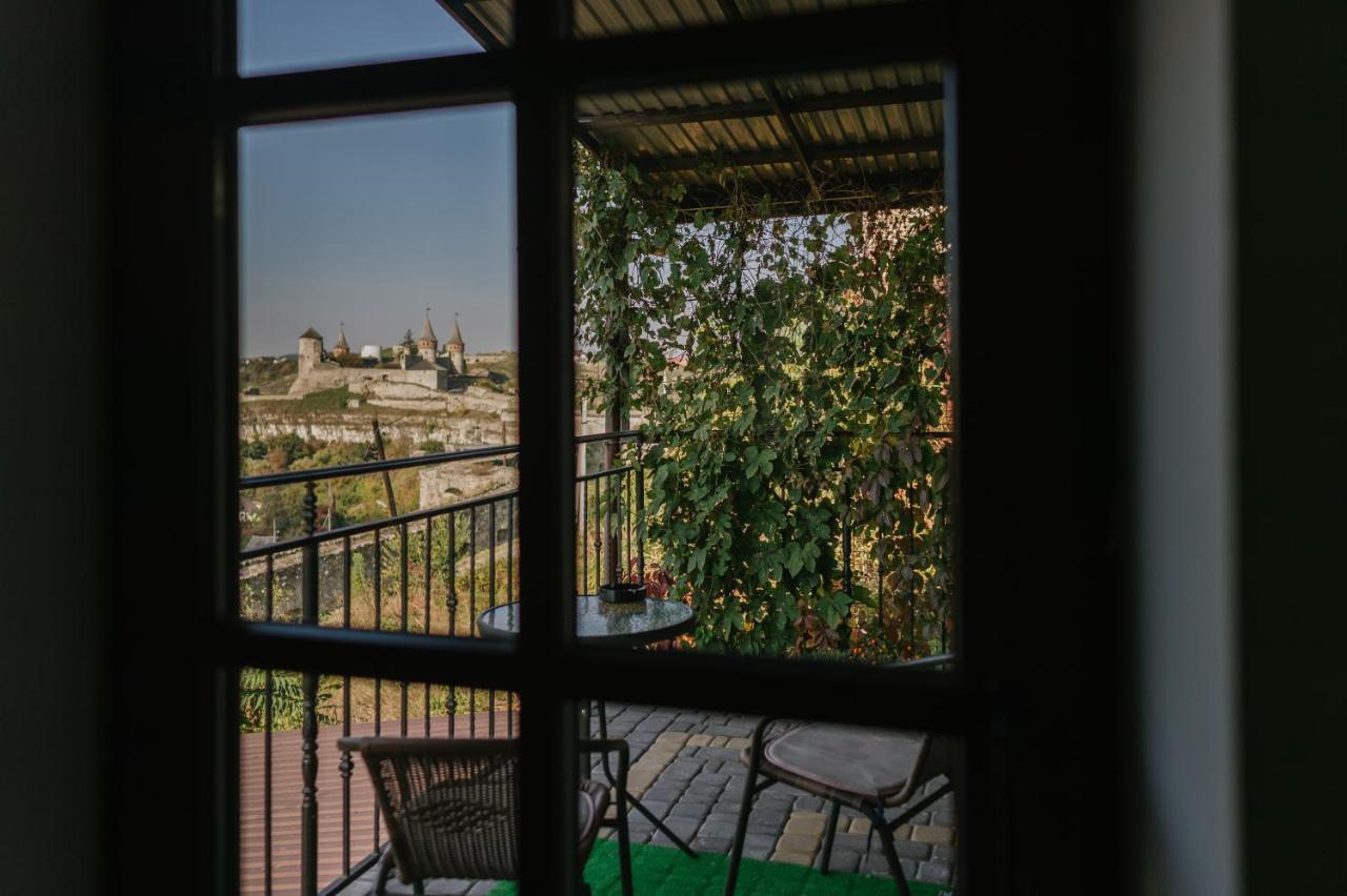 Джерело Kamianets-Podilskyi Exterior photo