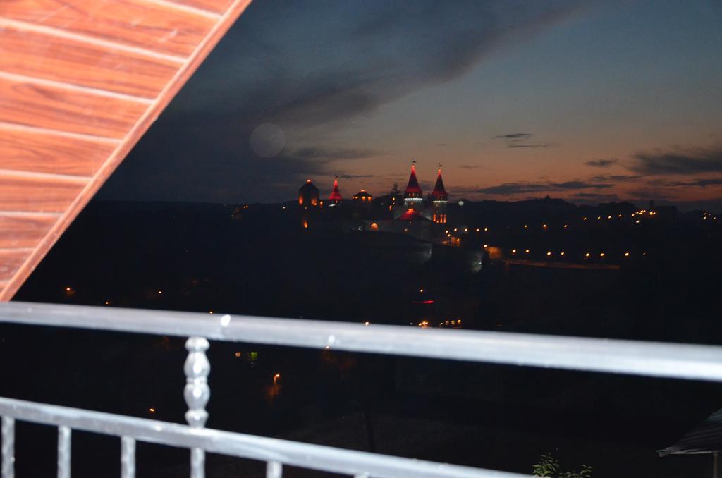 Джерело Kamianets-Podilskyi Exterior photo